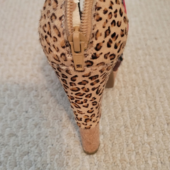 Jessica Simpson Platform Heels Size 7.5 leather upper and cork heel. - Picture 3 of 10